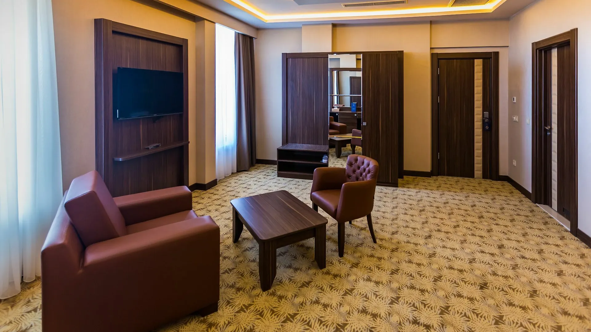 Renaissance Palace Bakü