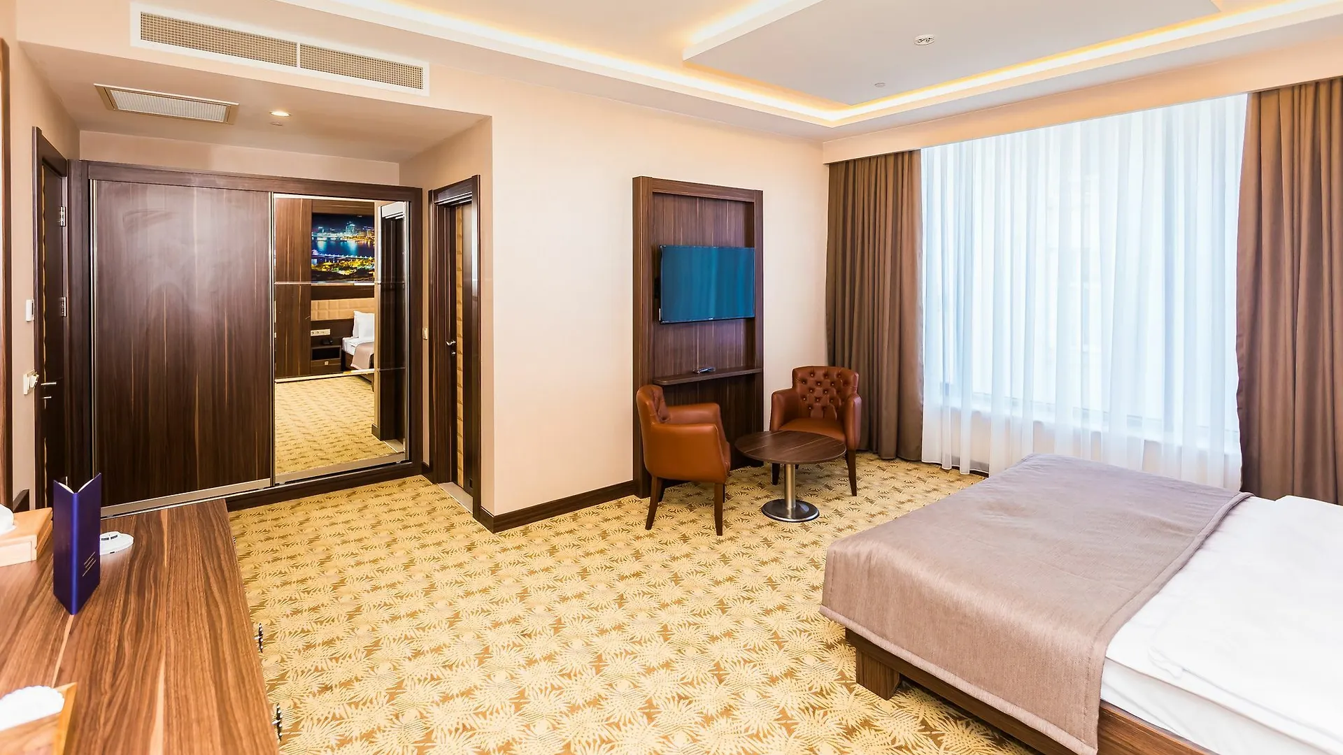 Renaissance Palace Bakü Otel