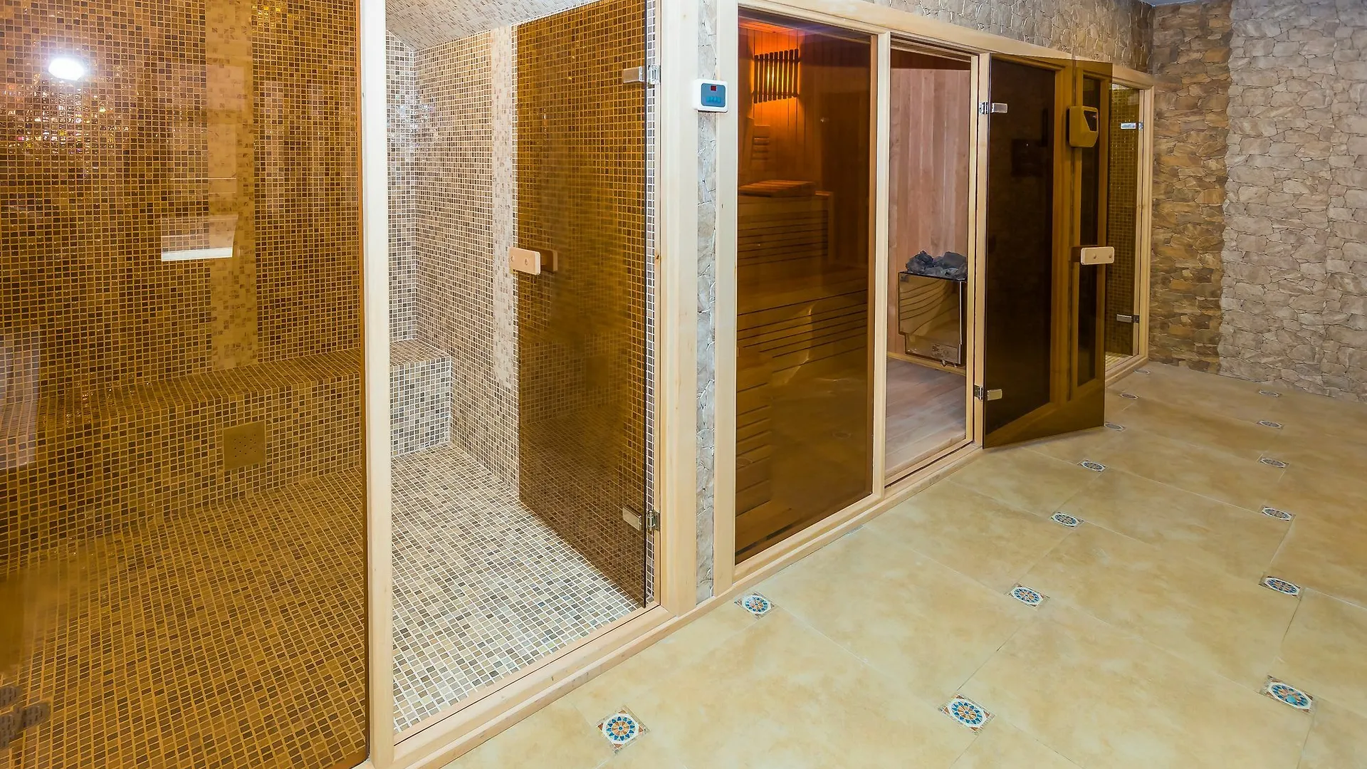 Renaissance Palace Bakü 4*,  Azerbaycan